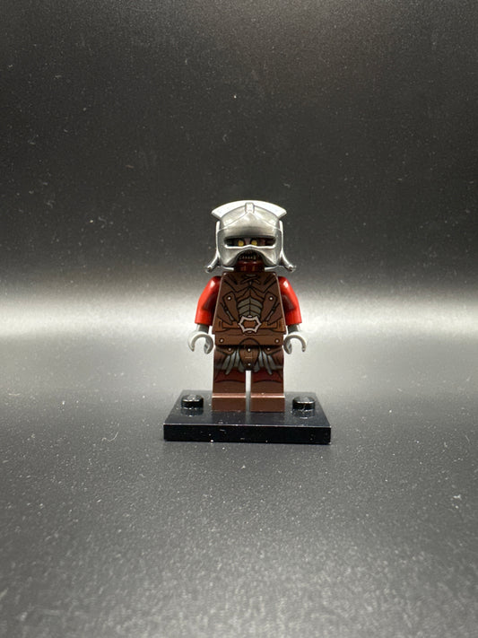 LEGO Lord of the Rings minifigure. Uruk hai helmet. lor007