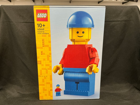 LEGO Exclusive. Up-Scaled LEGO Minifigure. 40649