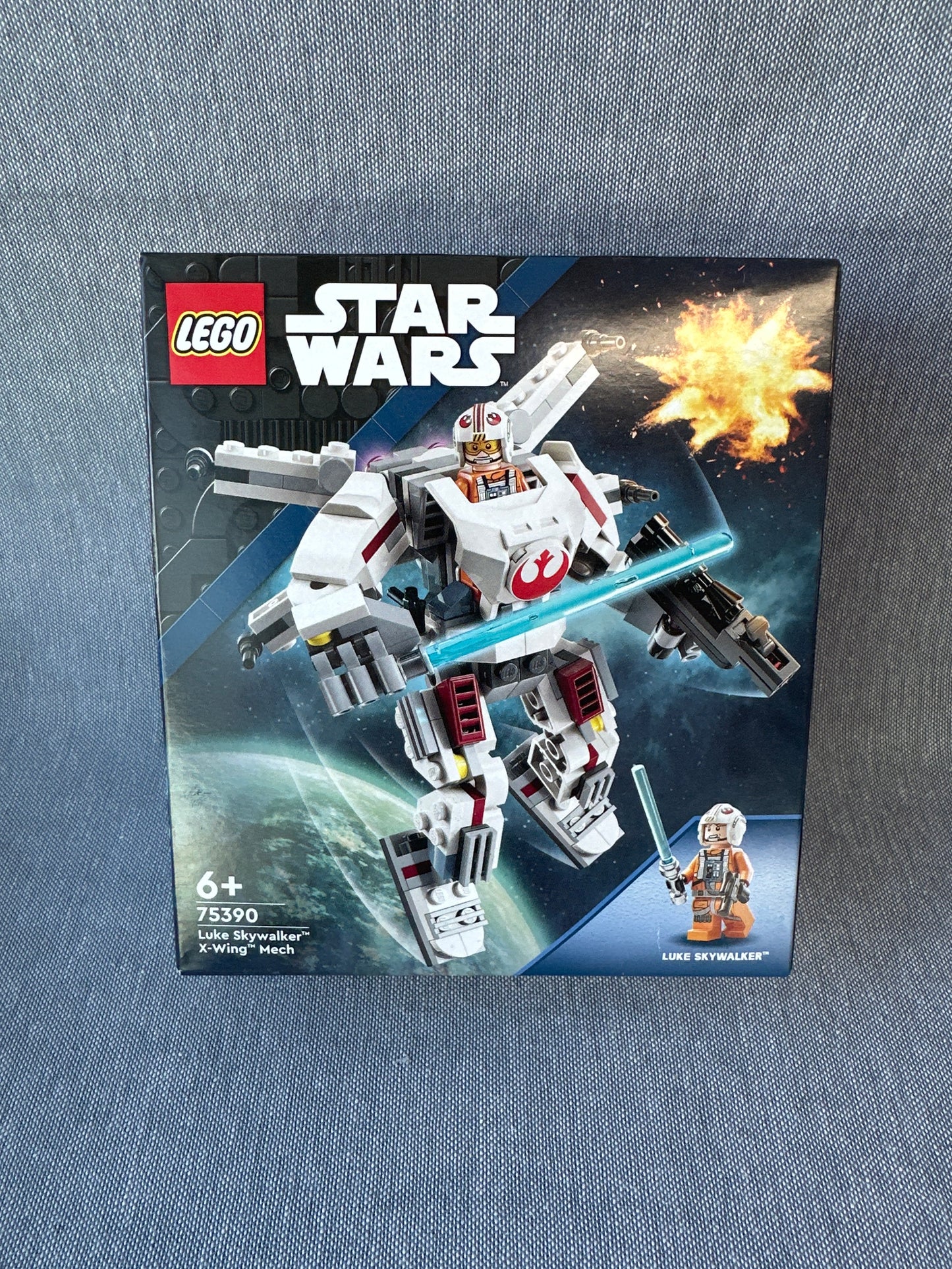 LEGO Star Wars. 
Luke Skywalker X-Wing Mech. 75390