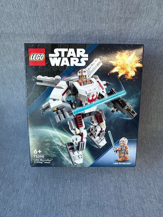 LEGO Star Wars. 
Luke Skywalker X-Wing Mech. 75390