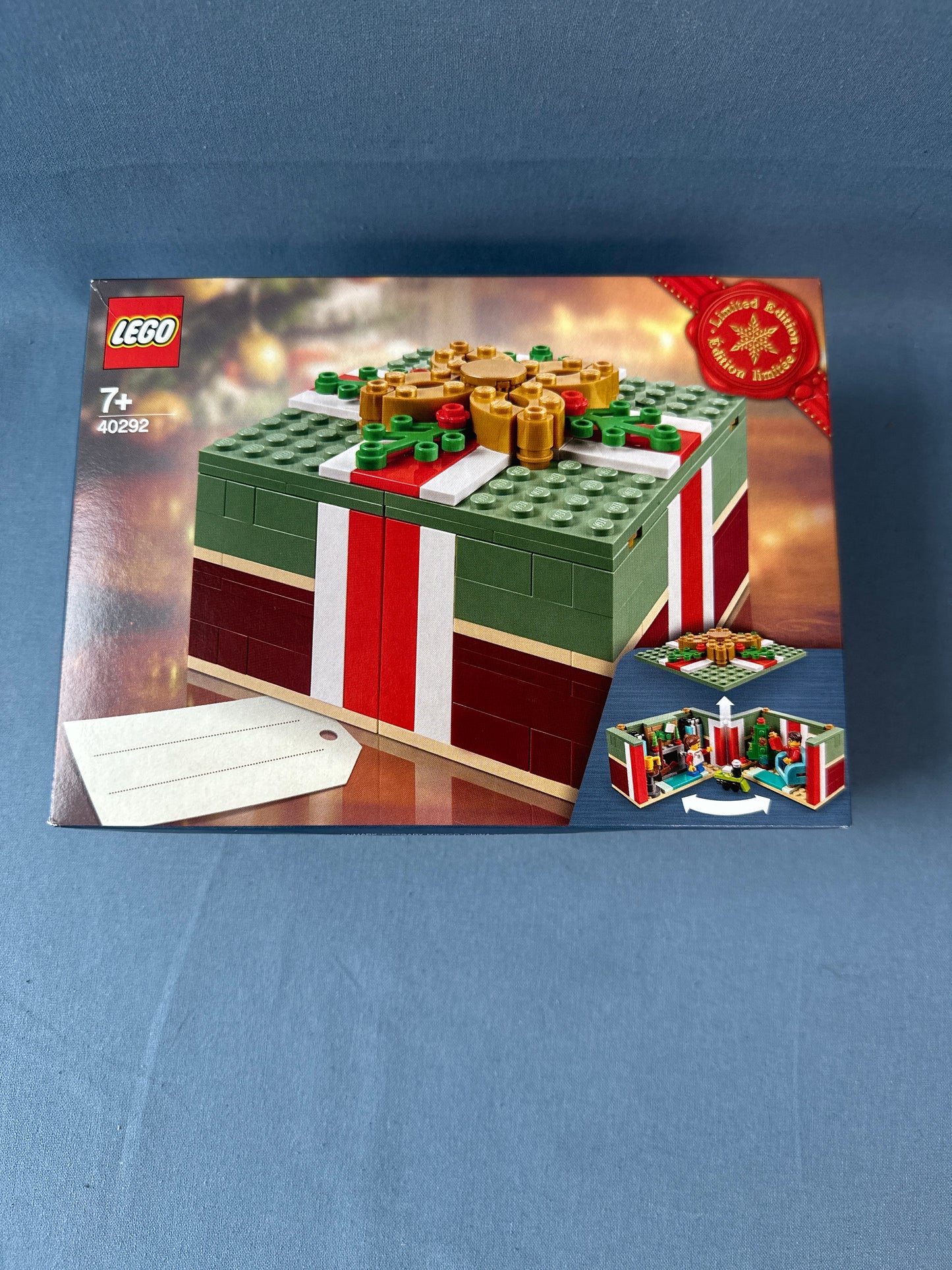 LEGO Exclusive. Christmas Gift Box. 40292