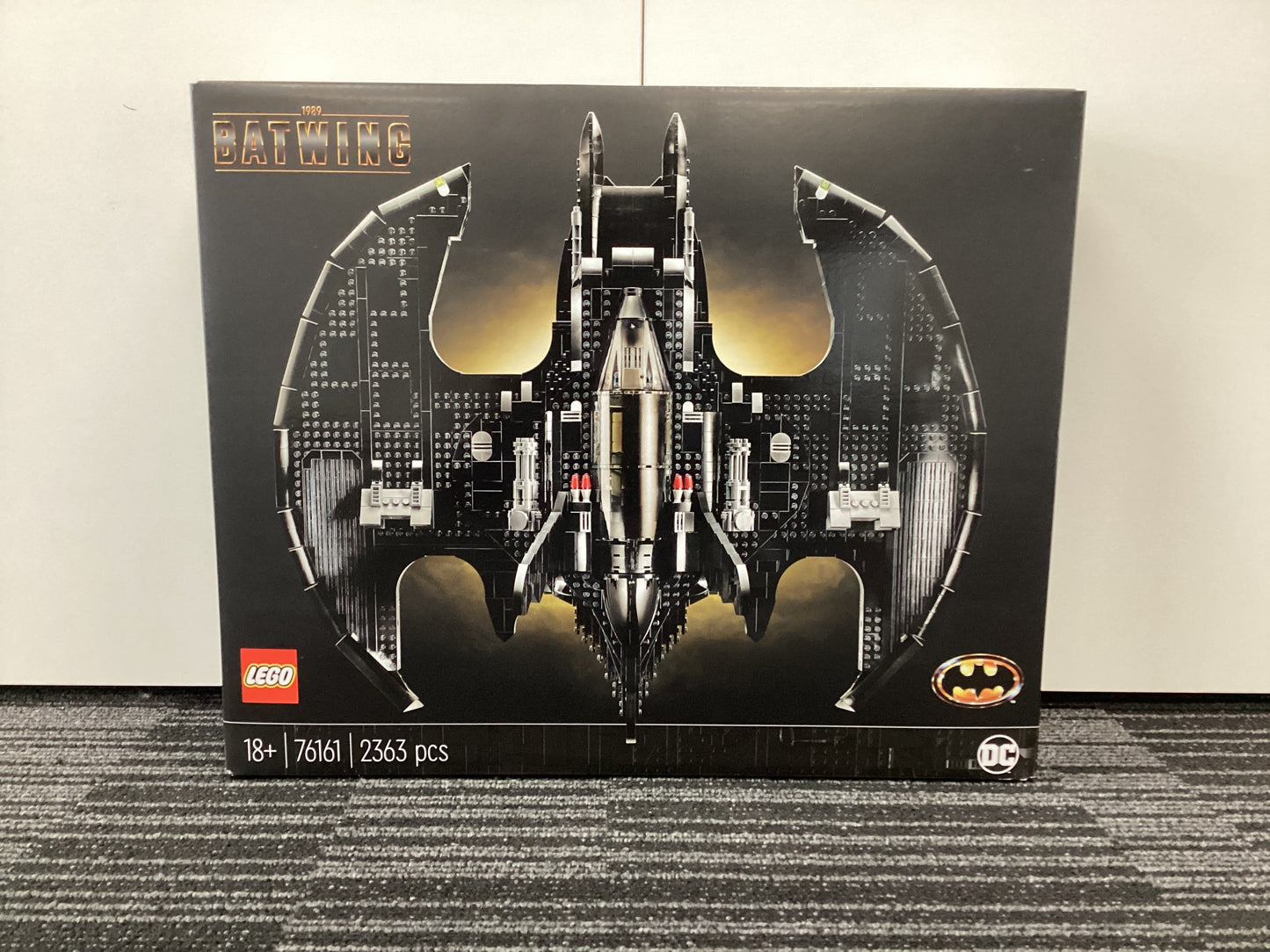 LEGO. 1989 Batwing. 76161