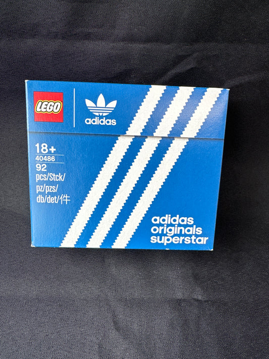 LEGO. Mini Adidas Originals Superstar. 40486. New