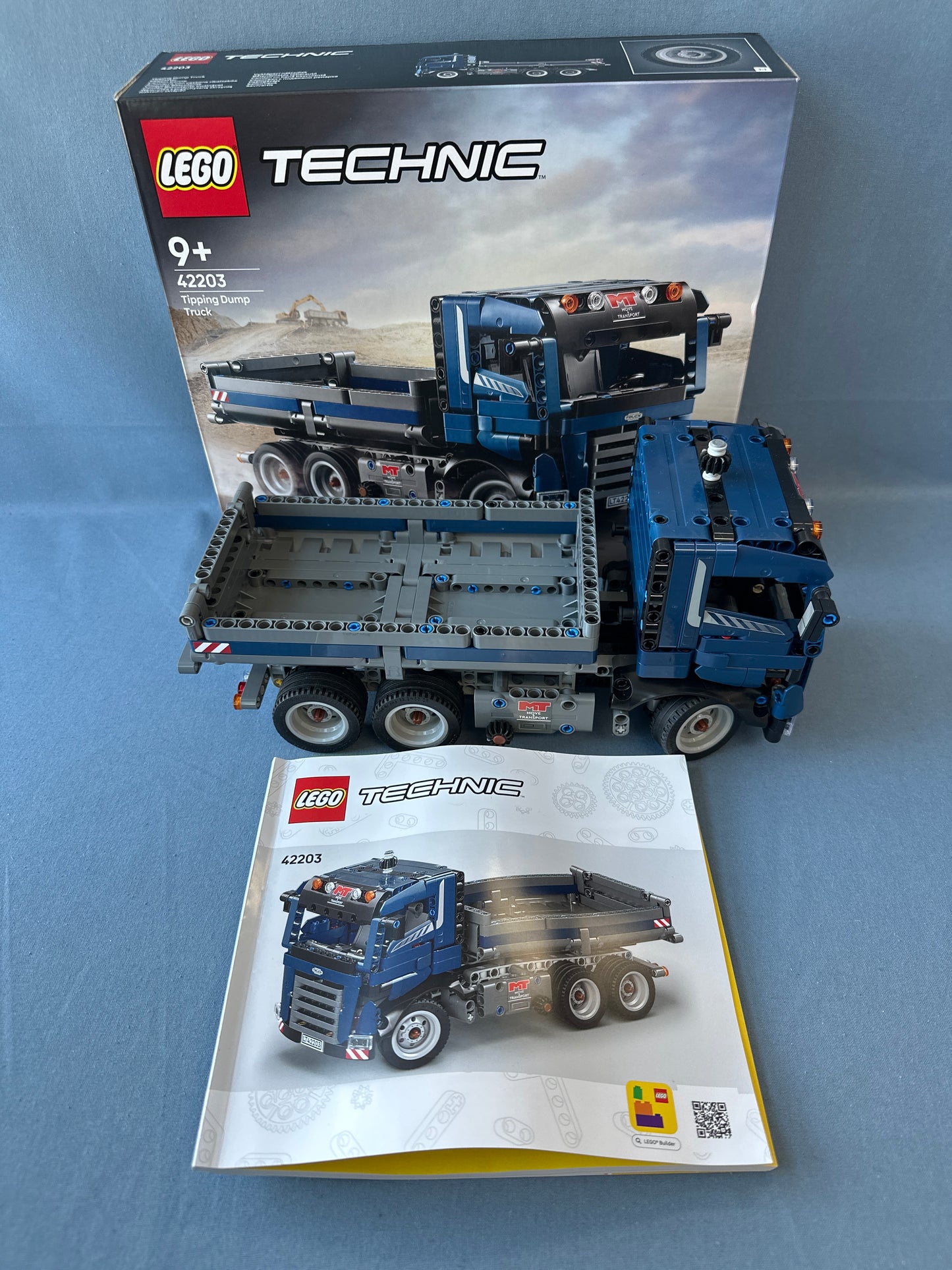 LEGO Technic. Tipping Dump Truck. 42203. (Used)