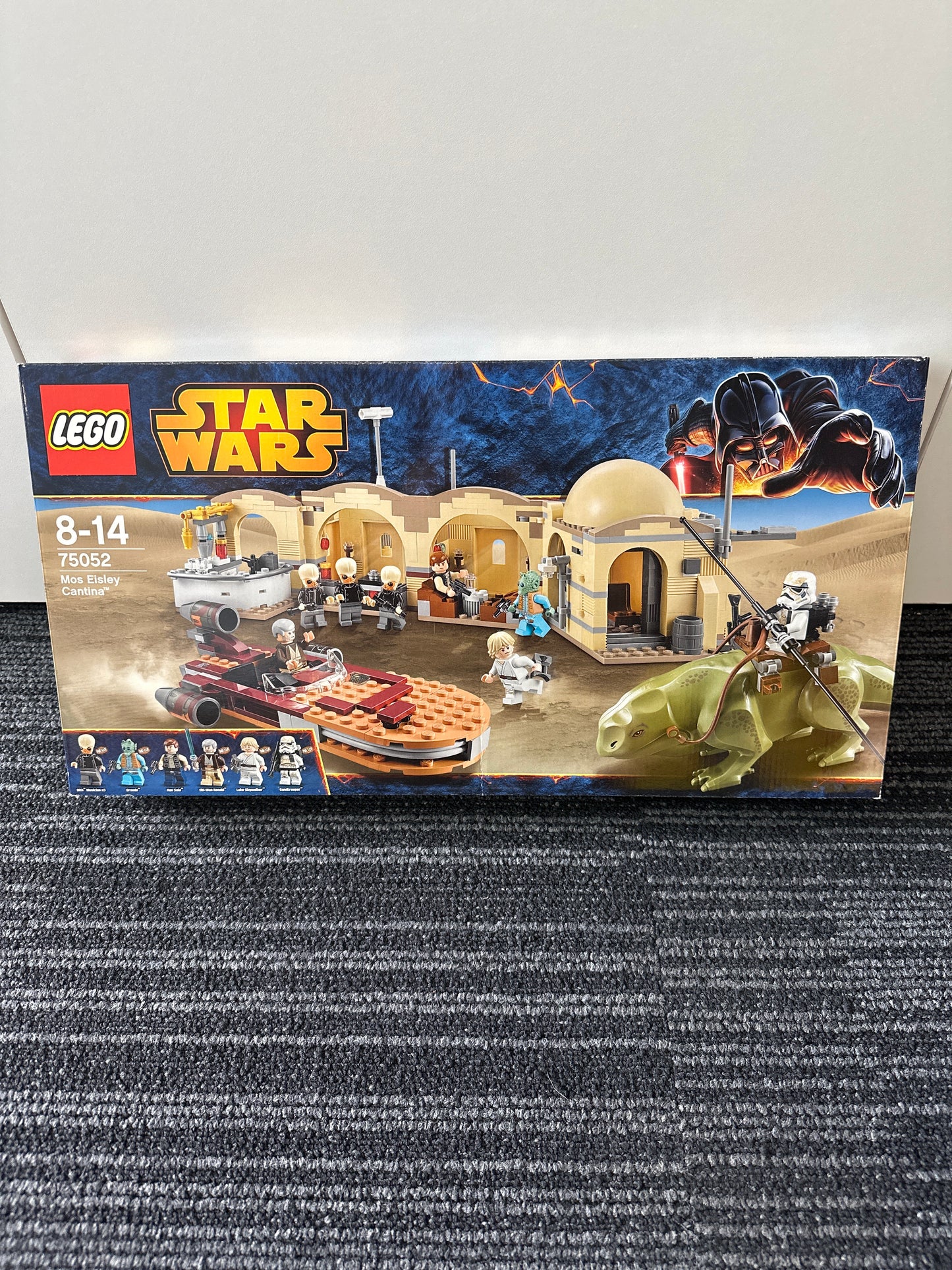 Mos Eisley Cantina. 75052. New