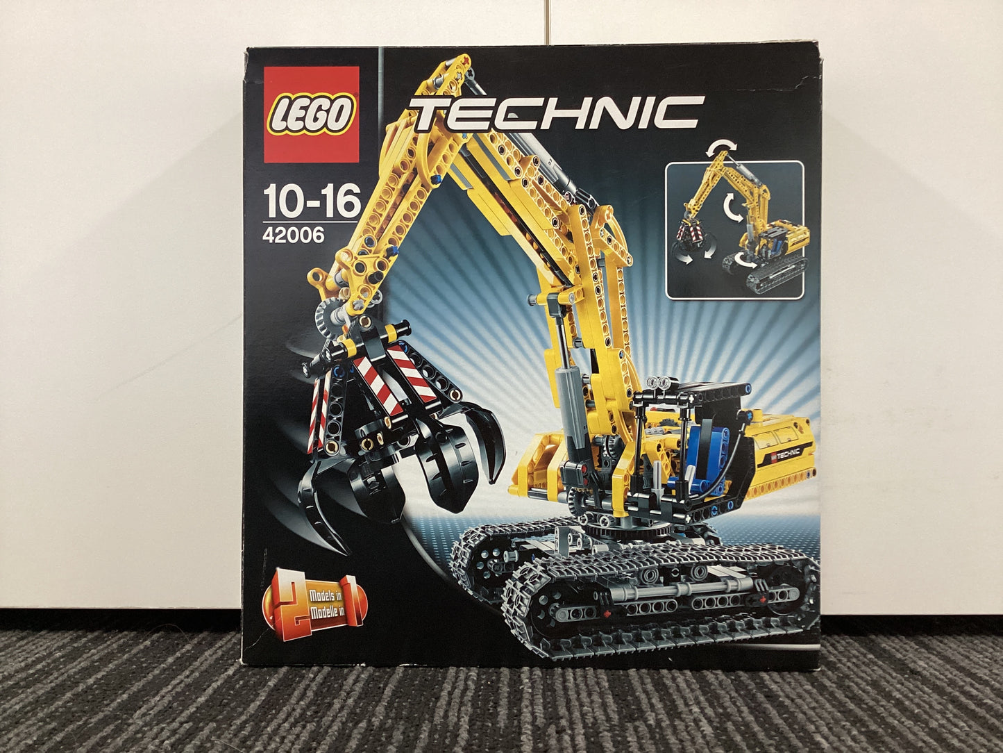 LEGO. Technic. Excavator. 42006. (Used)