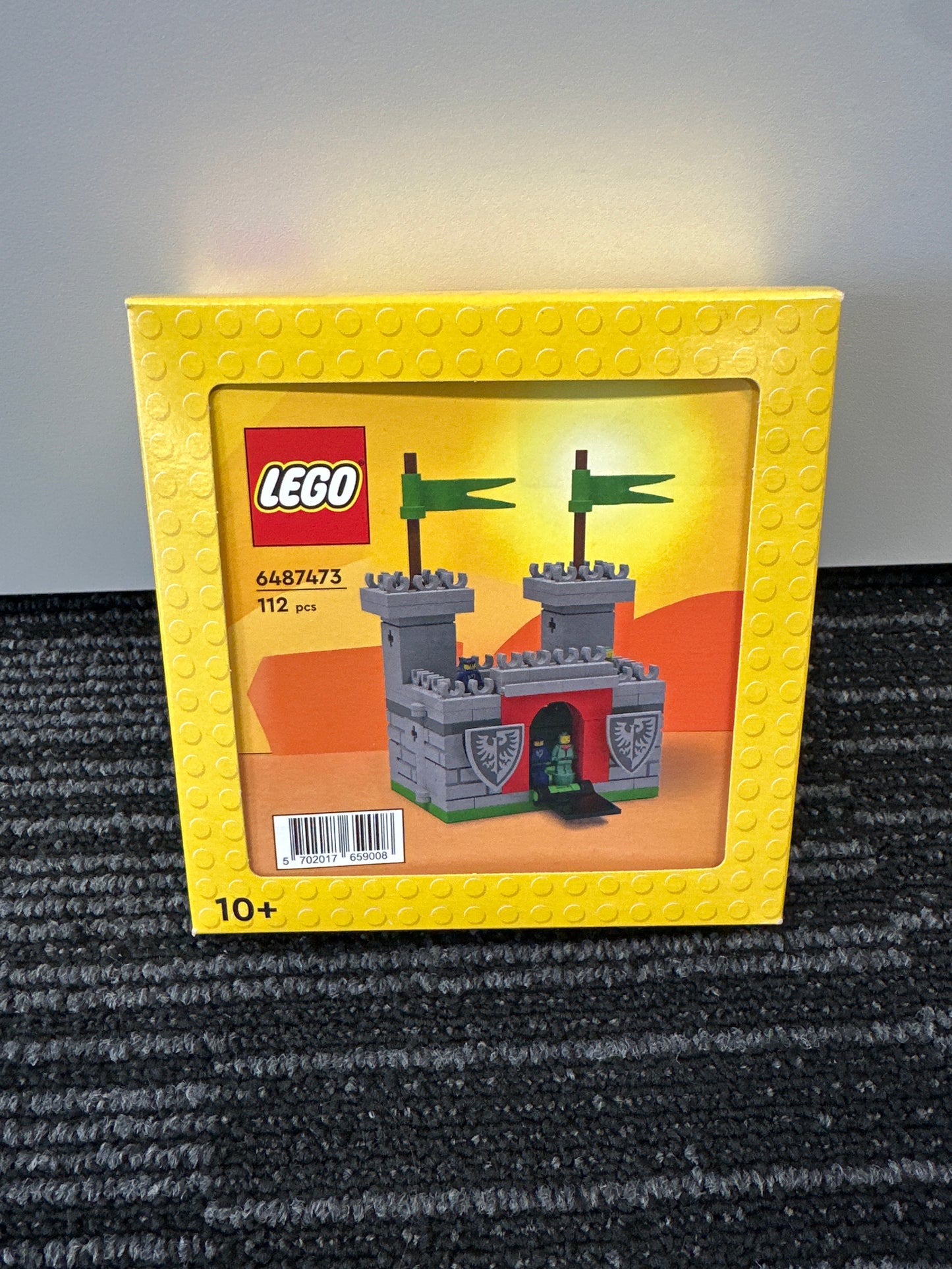 LEGO insiders rewards. Grey Castle. 6487473. New