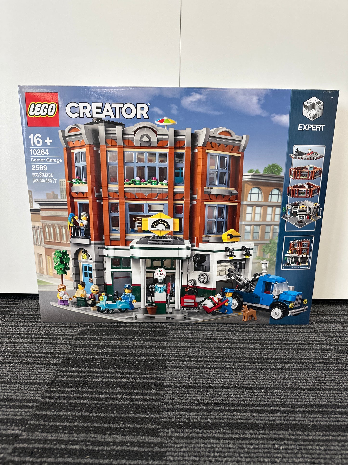 LEGO Creator Modular. Corner Garage. 10264. Used