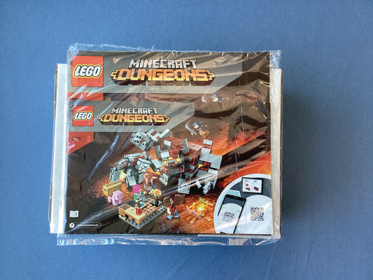 LEGO. Minecraft. Dungeons. The Redstone Battle. 21163.