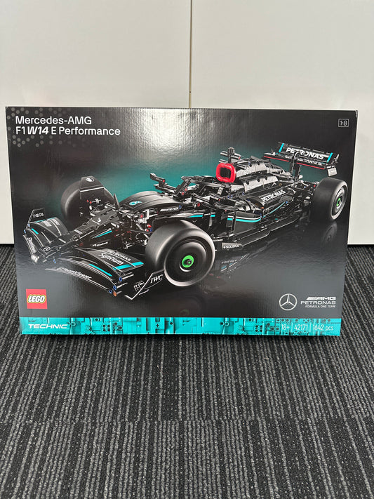 Mercedes F1. 42171. New