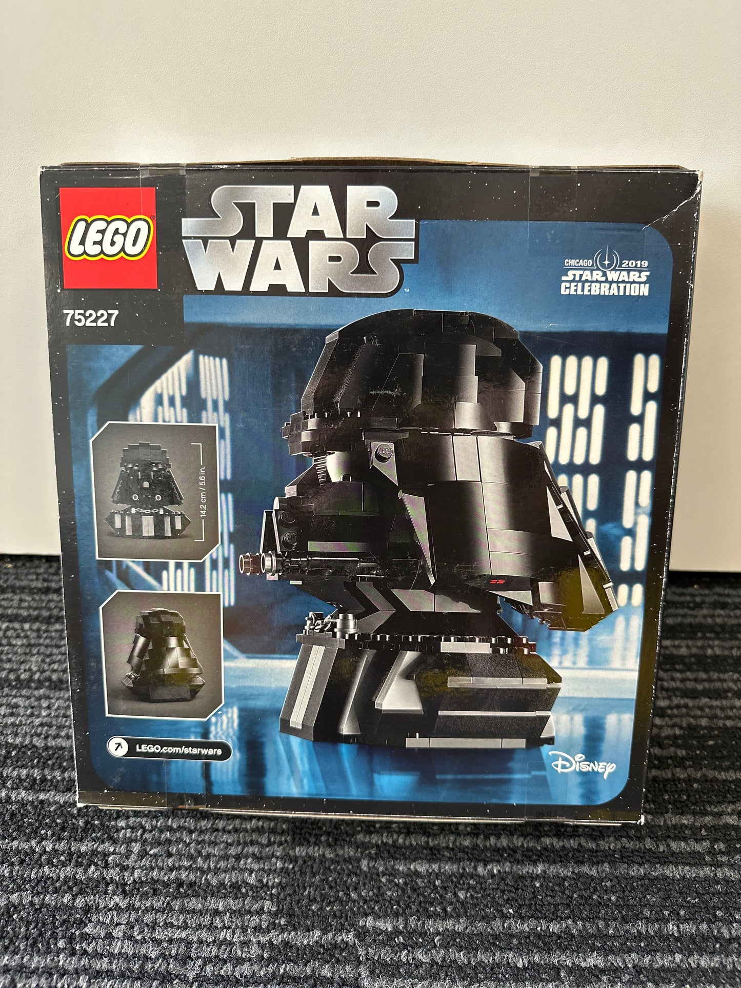 Darth Vader Bust. New. 75227