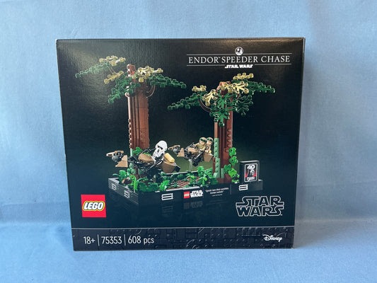 LEGO Star Wars. Endor Speeder Chase Diorama. 75353