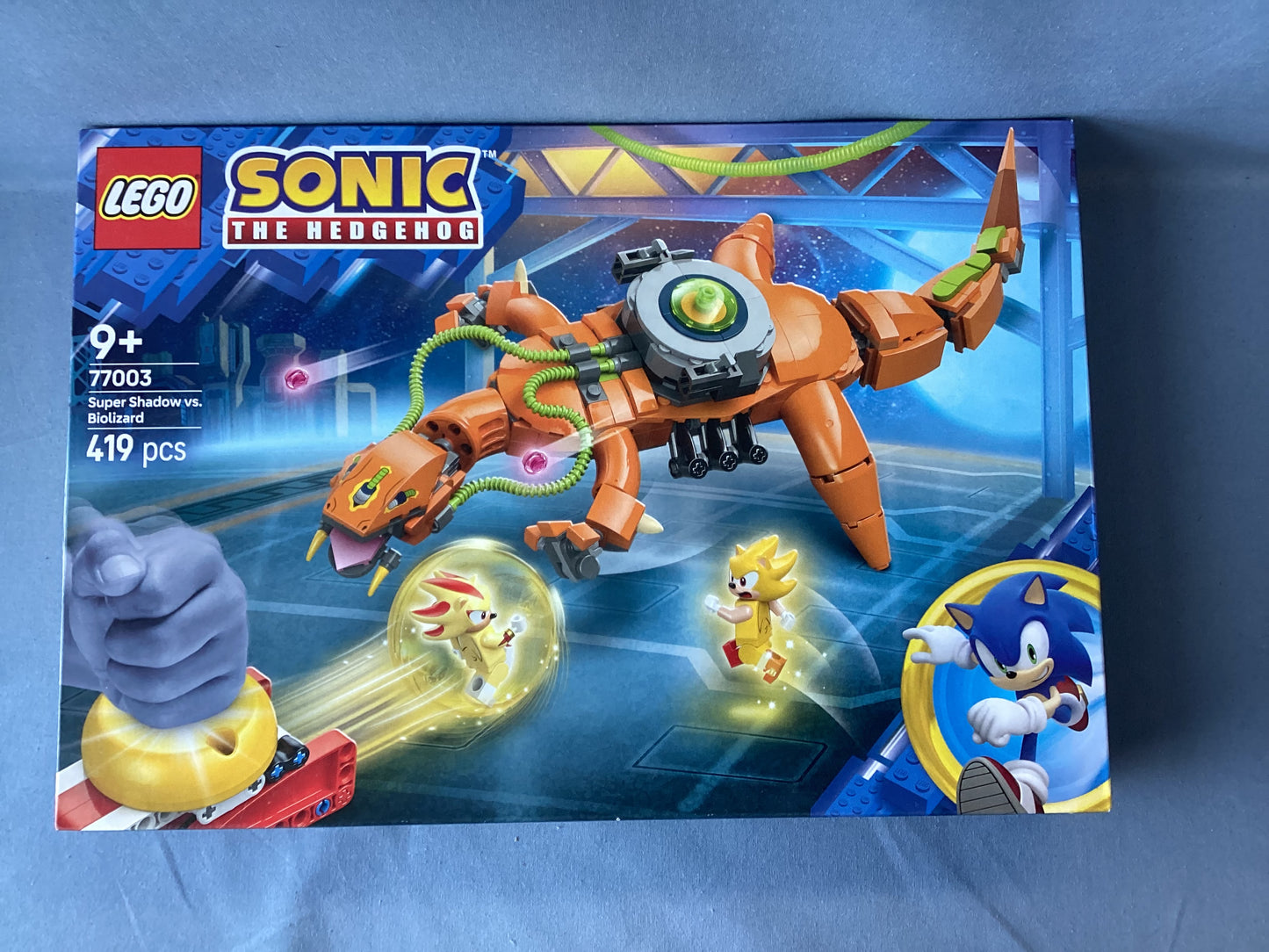 LEGO. Sonic The Hedgehog. Super Shadow vs. Biolizard. 77003.