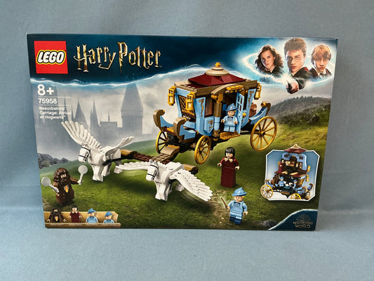 LEGO Harry Potter. Beauxbatons Carriage: Arrival at Hogwarts. 75958. Used