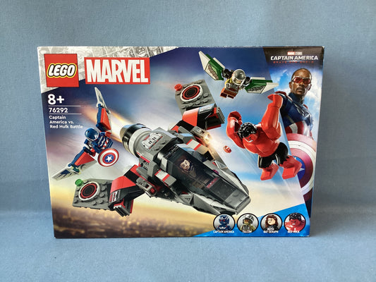 LEGO. Marvel. Captain America vs. Red Hulk Battle.