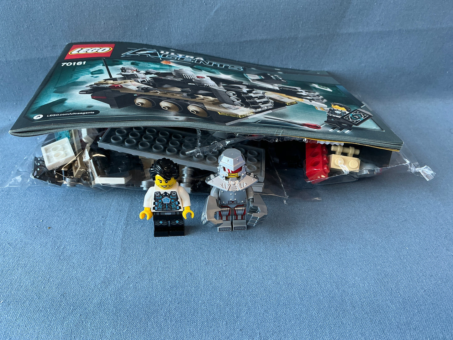 LEGO Ultra Agents. Tremor Track Infiltration. 70161. (Used)
