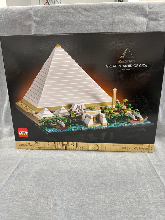 Great Pyramid of Giza. 21058. New