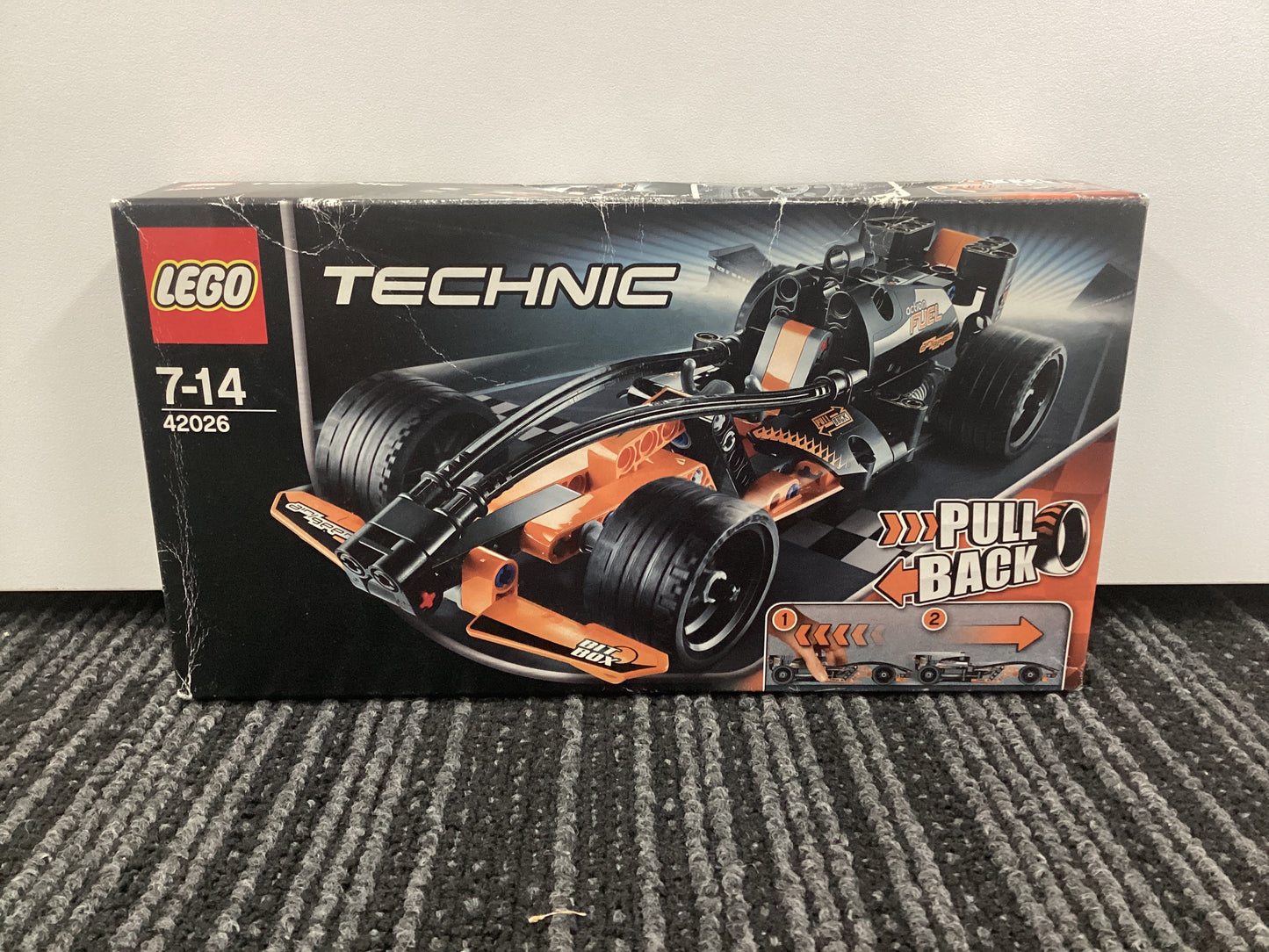 LEGO Technic. Black Champion Racer. 42026.