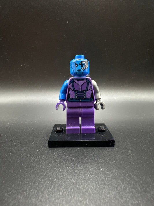 LEGO Super Hero’s minifigure. Nebula blue head. sh0121