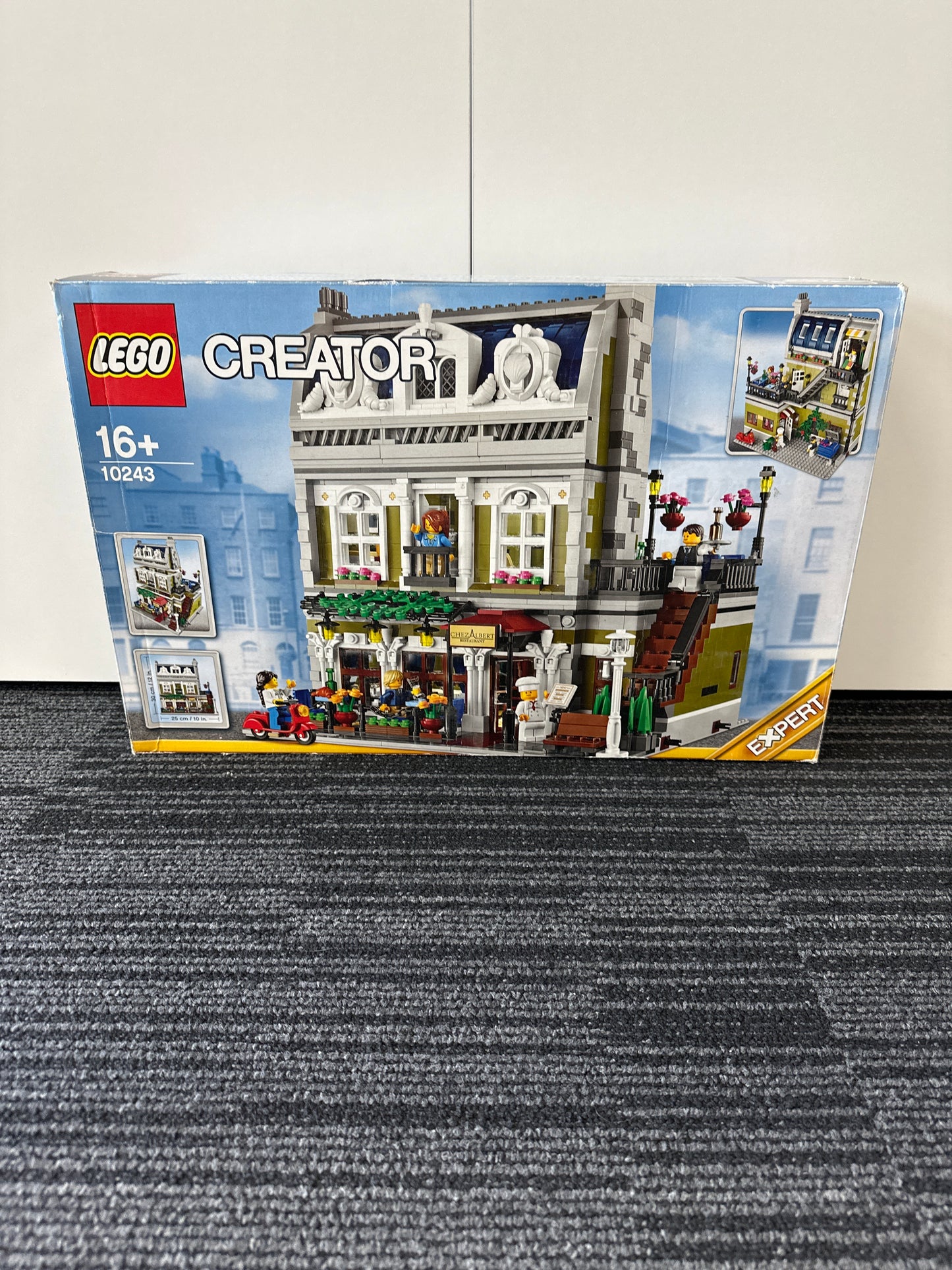 LEGO Creator. Parisian Restaurant. 10243 (opened box)