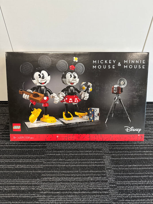 Mickey Mouse and Minnie Mouse. New. 43179