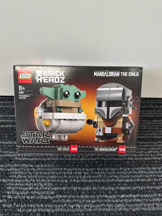 BrickHeadz Mandalorian and Child. New. 75317