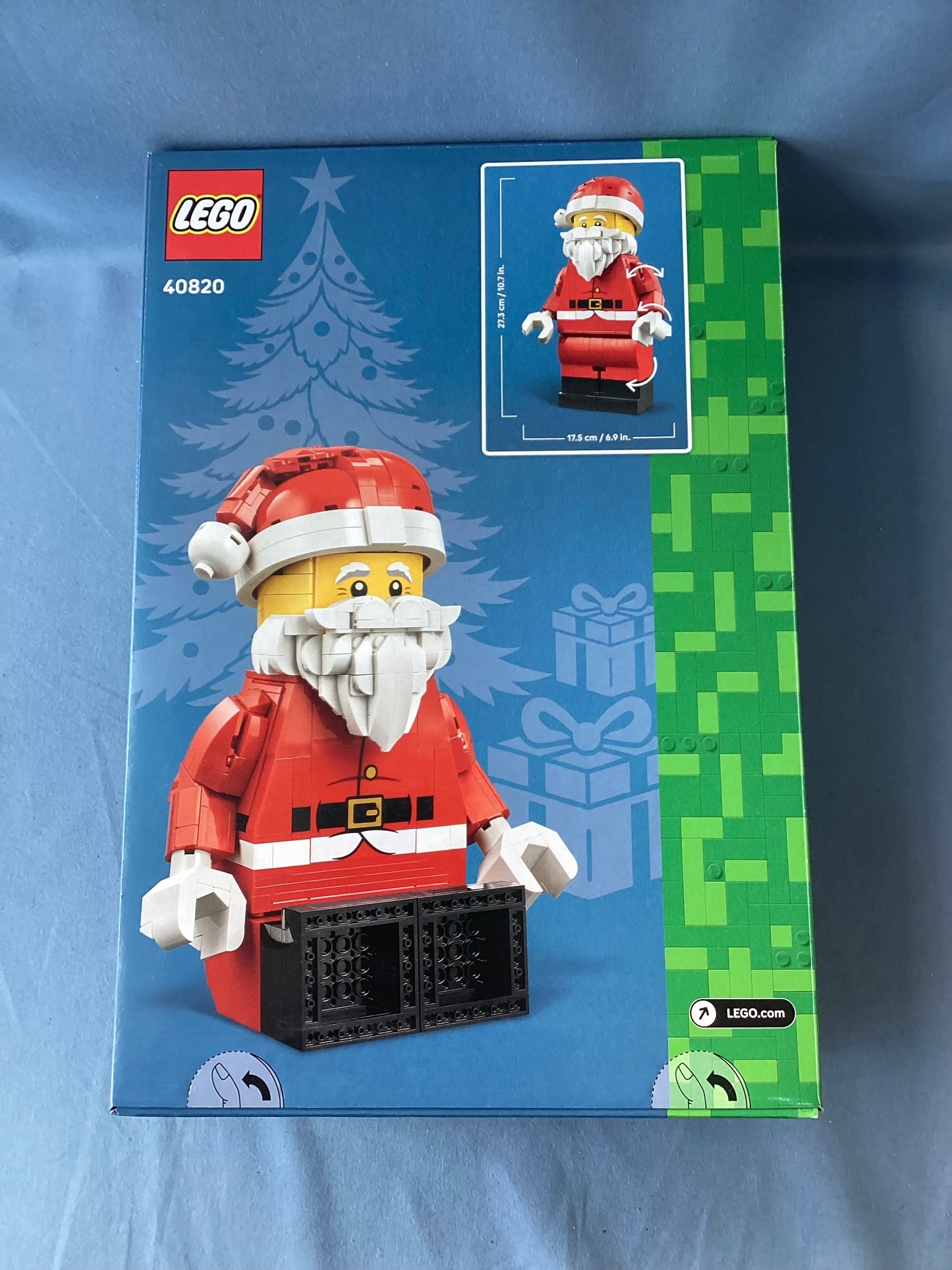LEGO. Up-Scaled Santa Minifigure. 40820