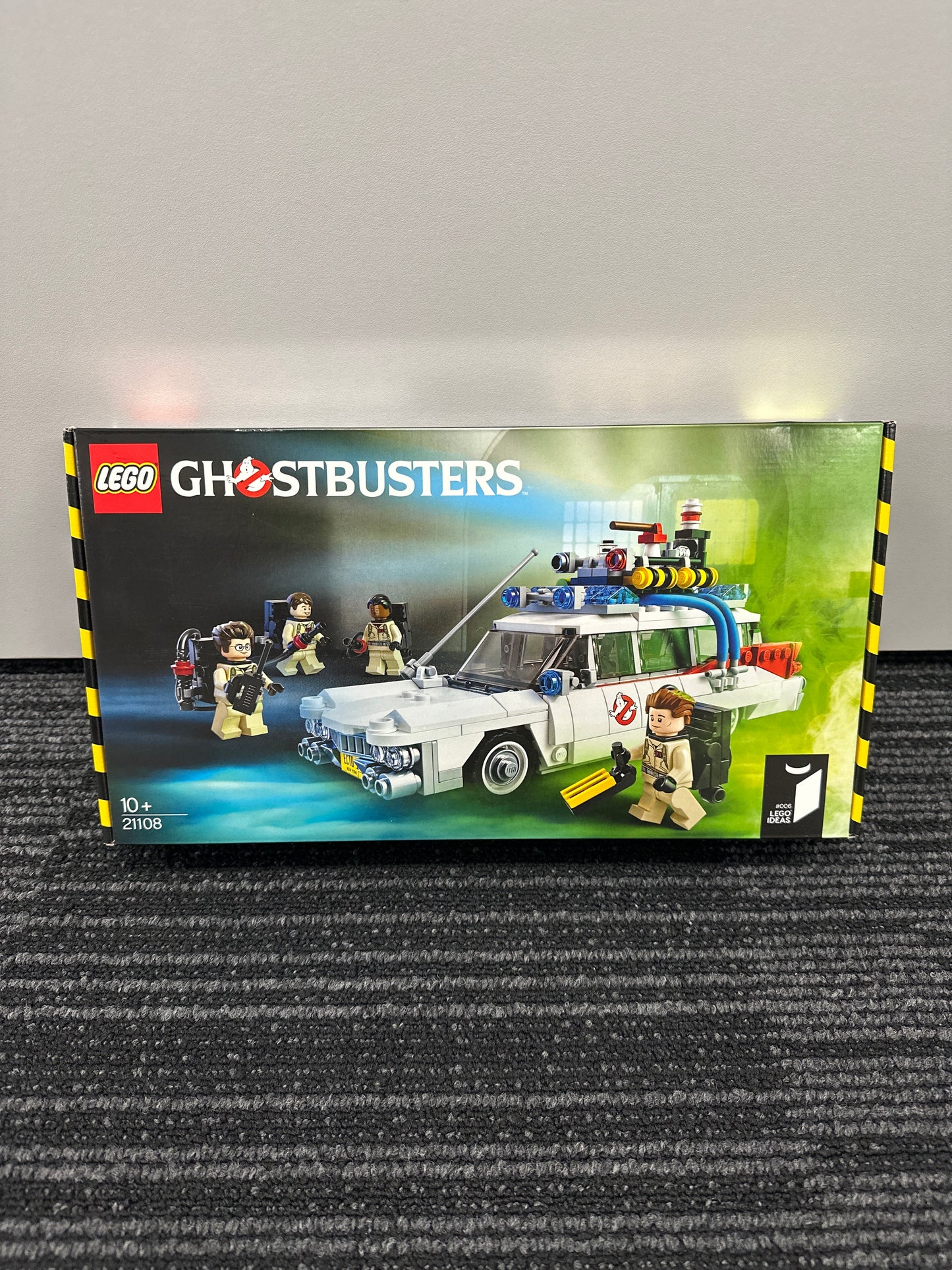 LEGO Ghostbusters. Ecto-1. 21108