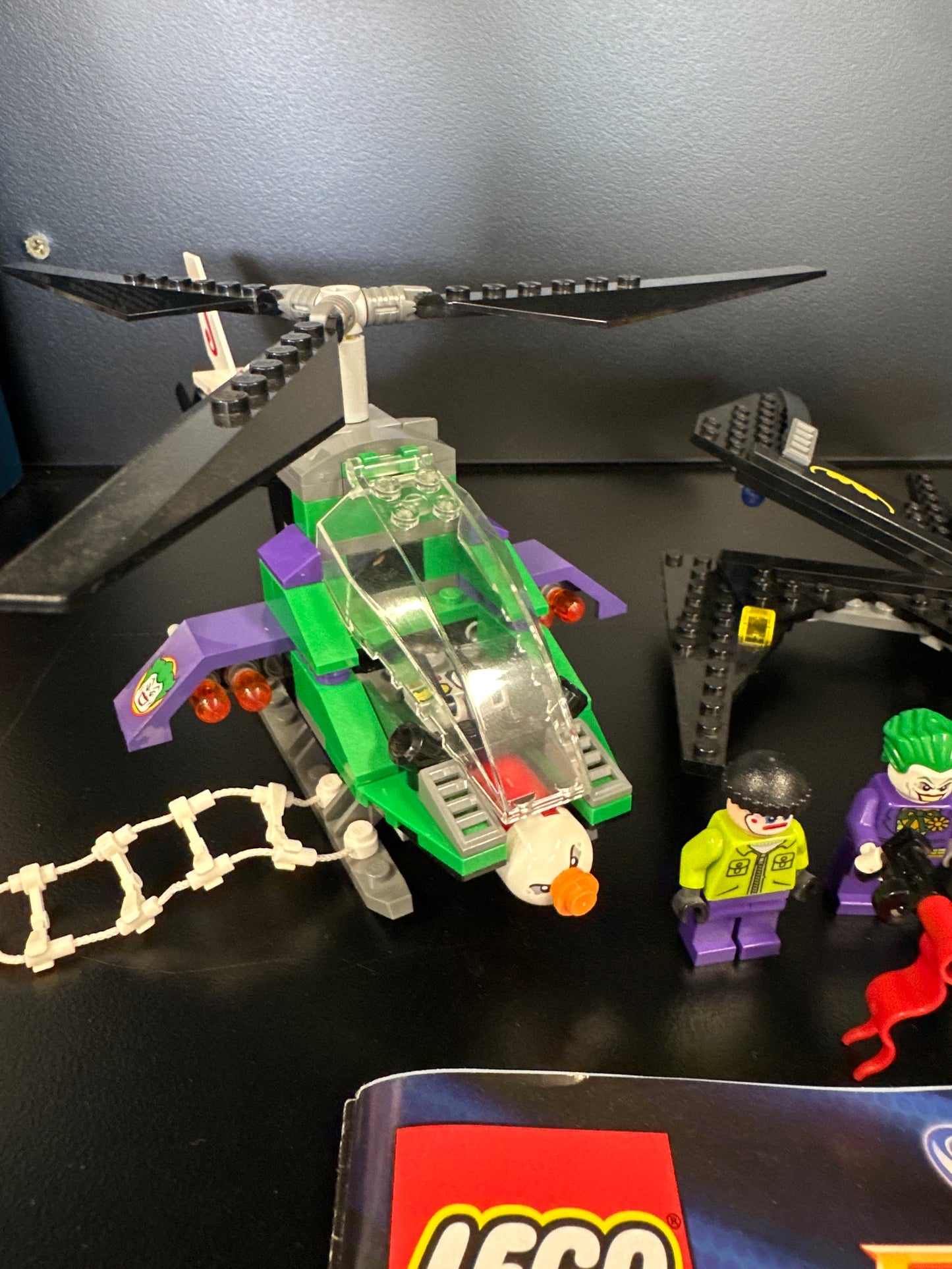 Batwing battle over Gotham City. 6863. Used.