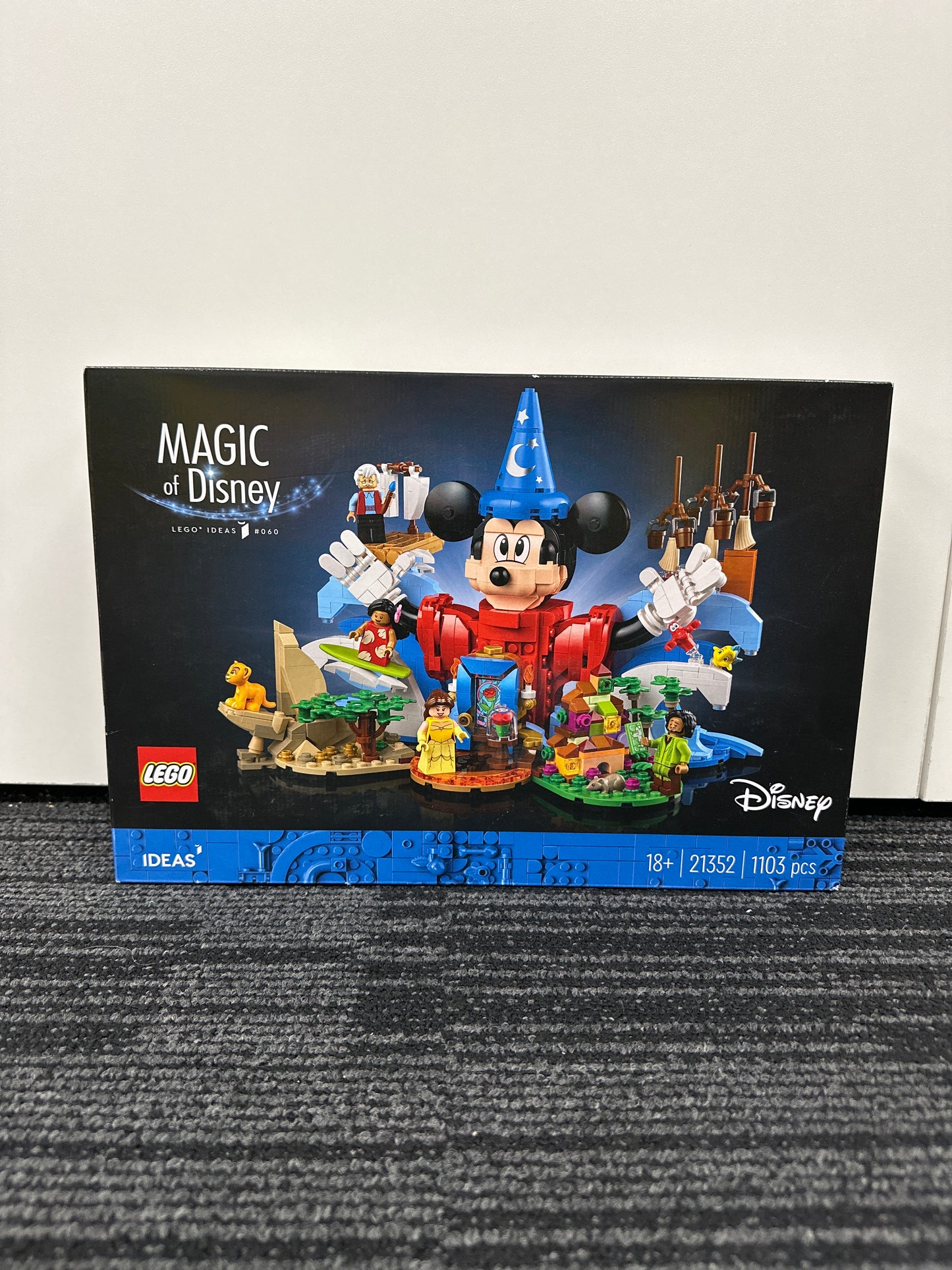 LEGO Disney. Magic of Disney. 21352.