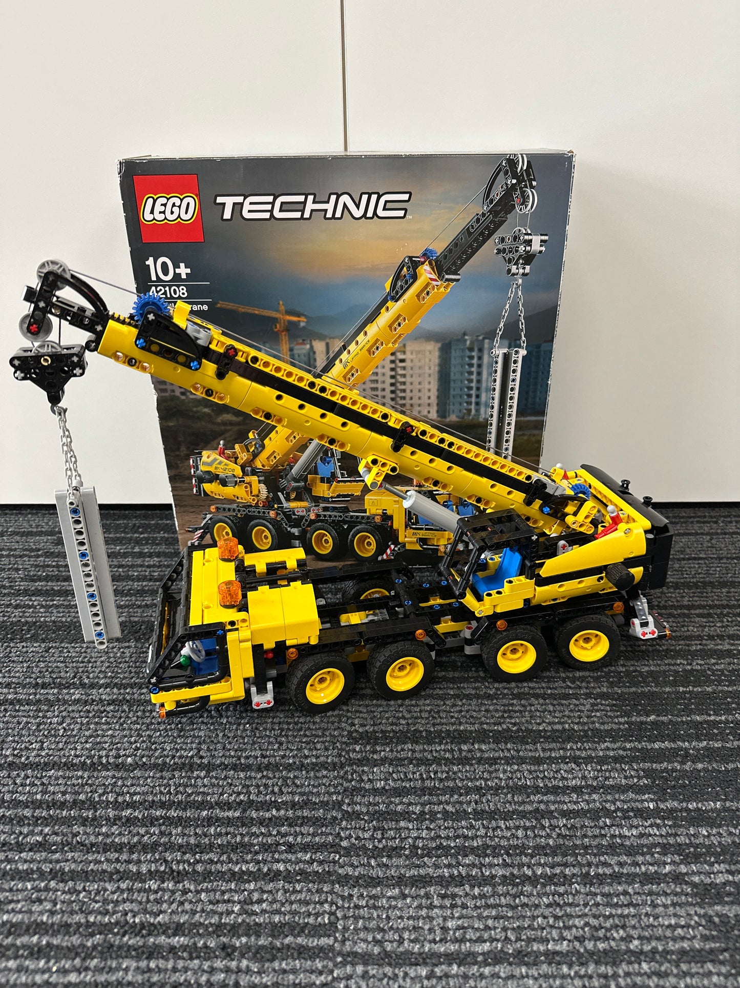 LEGO Technic. Mobile Crane. 42108. Used.