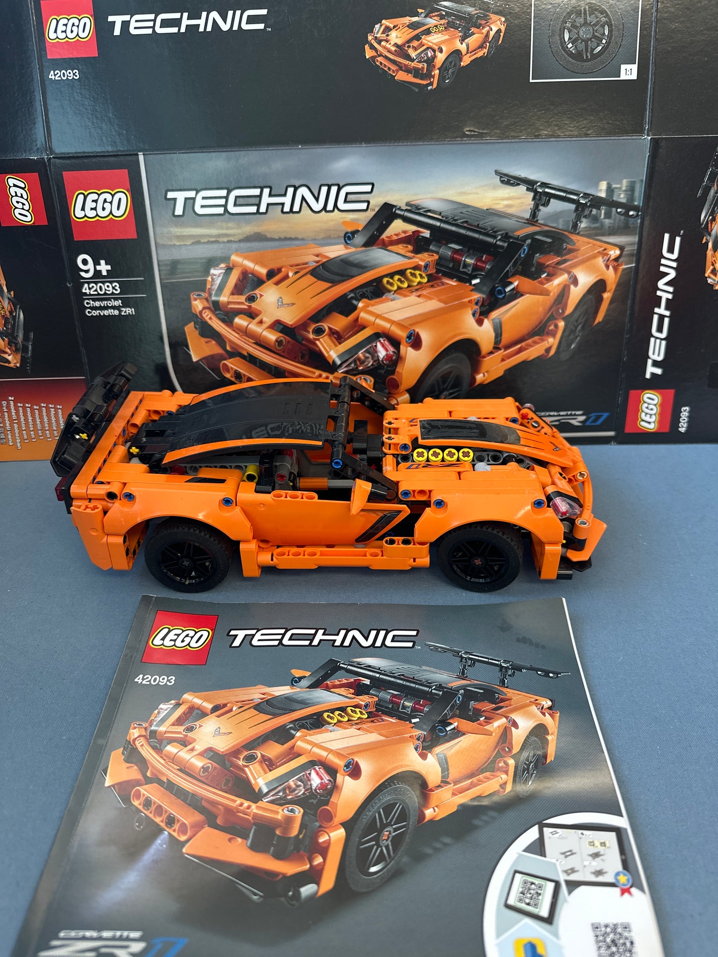 LEGO. Technic. Chevrolet Corvette ZR1. 42093. (Used)