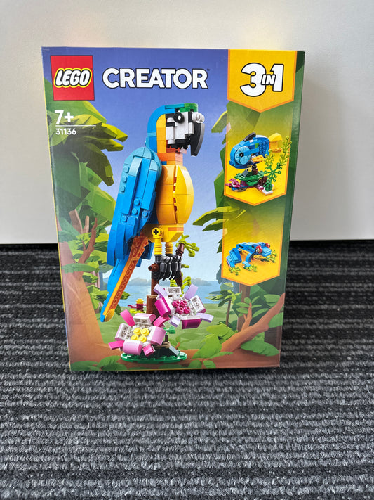 LEGO Creator. Exotic Parrot. New. 31136