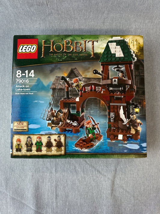 LEGO Hobbit. Attack on Lake Town. 79016