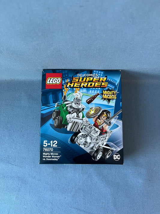 LEGO. DC Comics. Super Heros. Mighty Micros: Wonder Woman vs. Doomsday. 76070. Used.