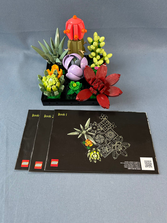 LEGO Botanical. Succulents. 10309. (Used)