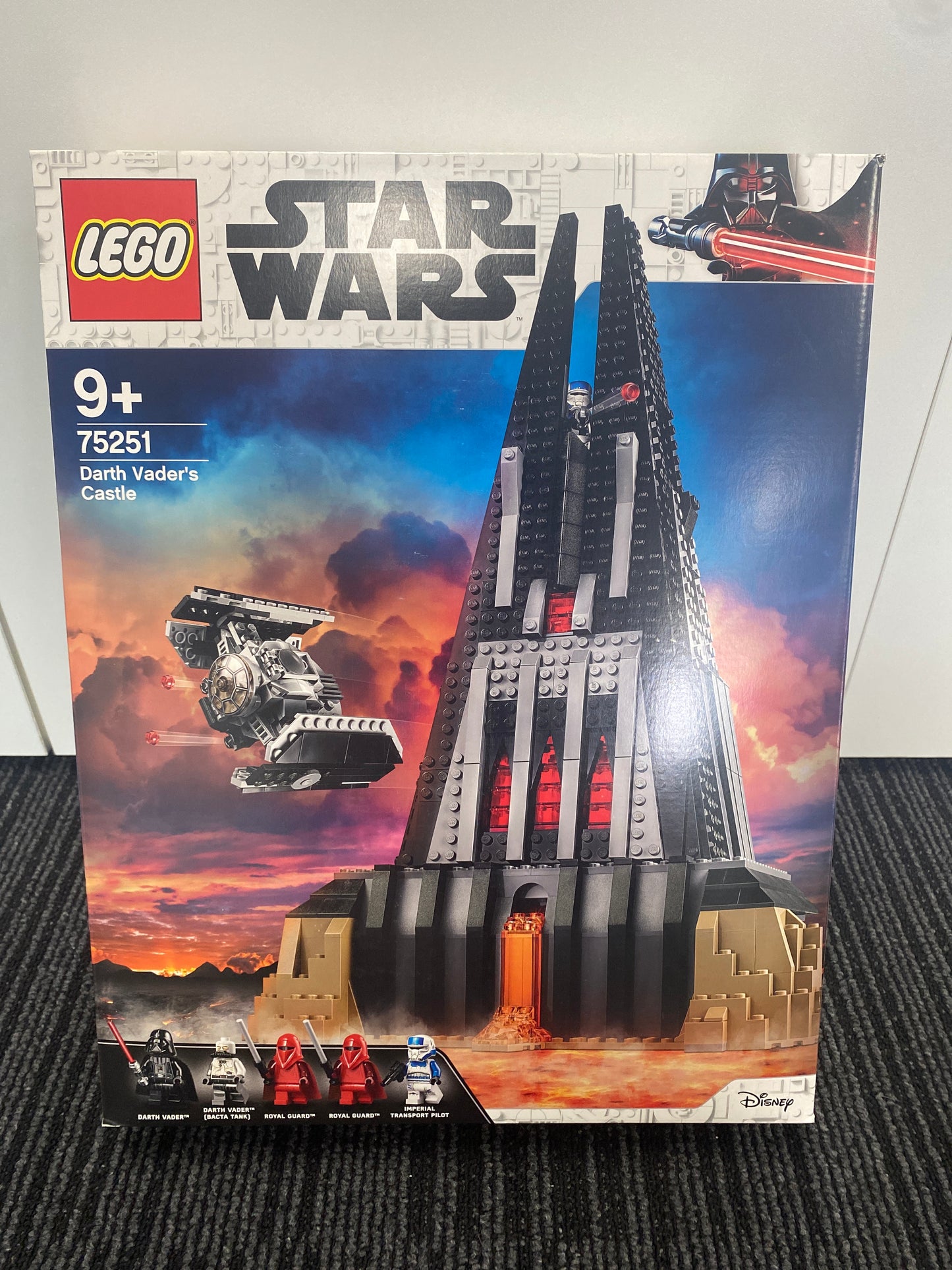 Darth Vader castle. 75251. New