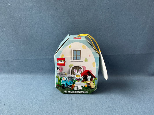 LEGO Minifigure. Easter Bunny House. Easter Bunny Girl. 853990
