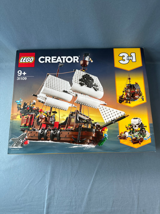 LEGO Creator. Pirate Ship. 31109