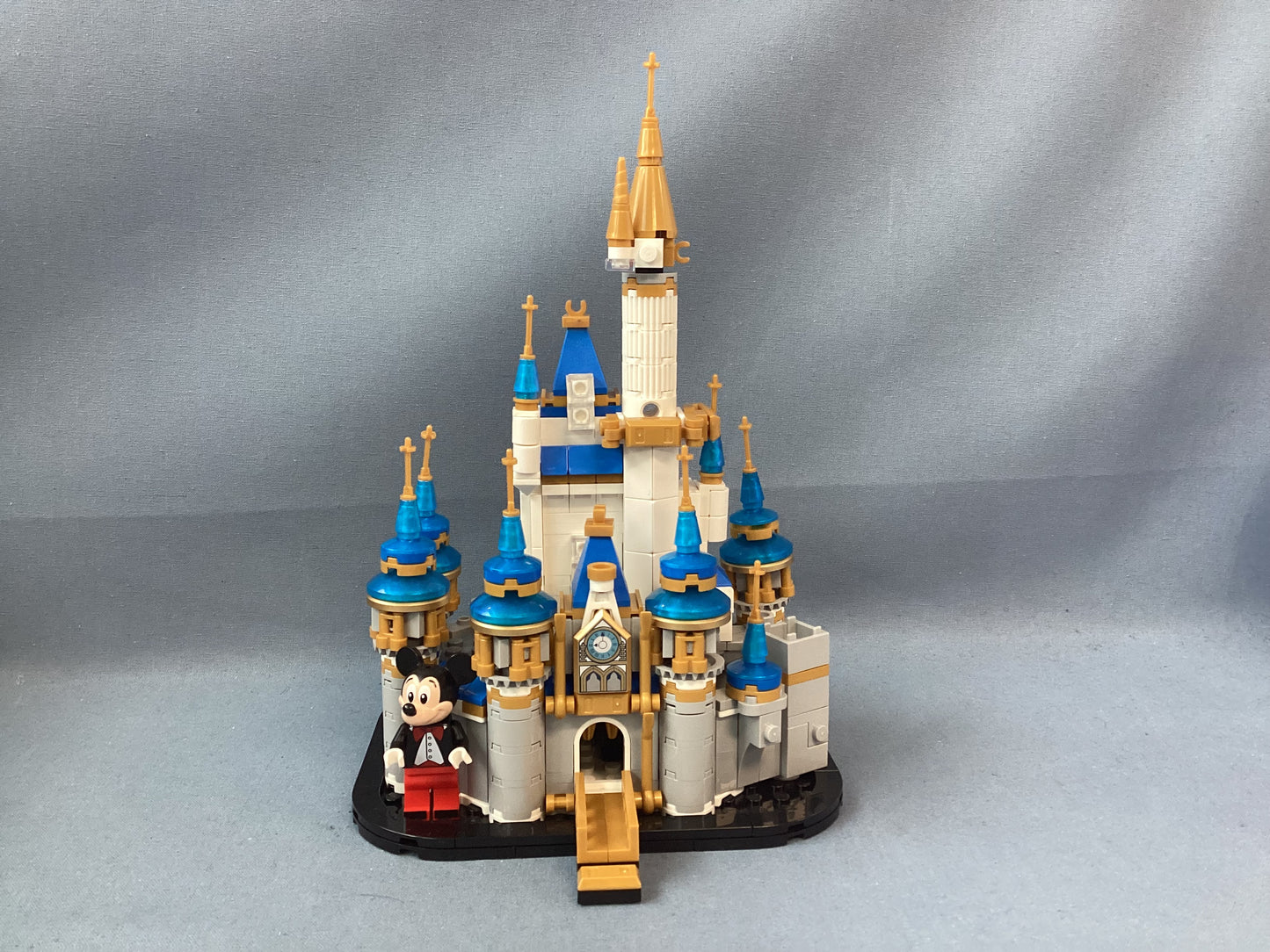 LEGO. Disney. Mini Disney Castle. 40478. (Used)