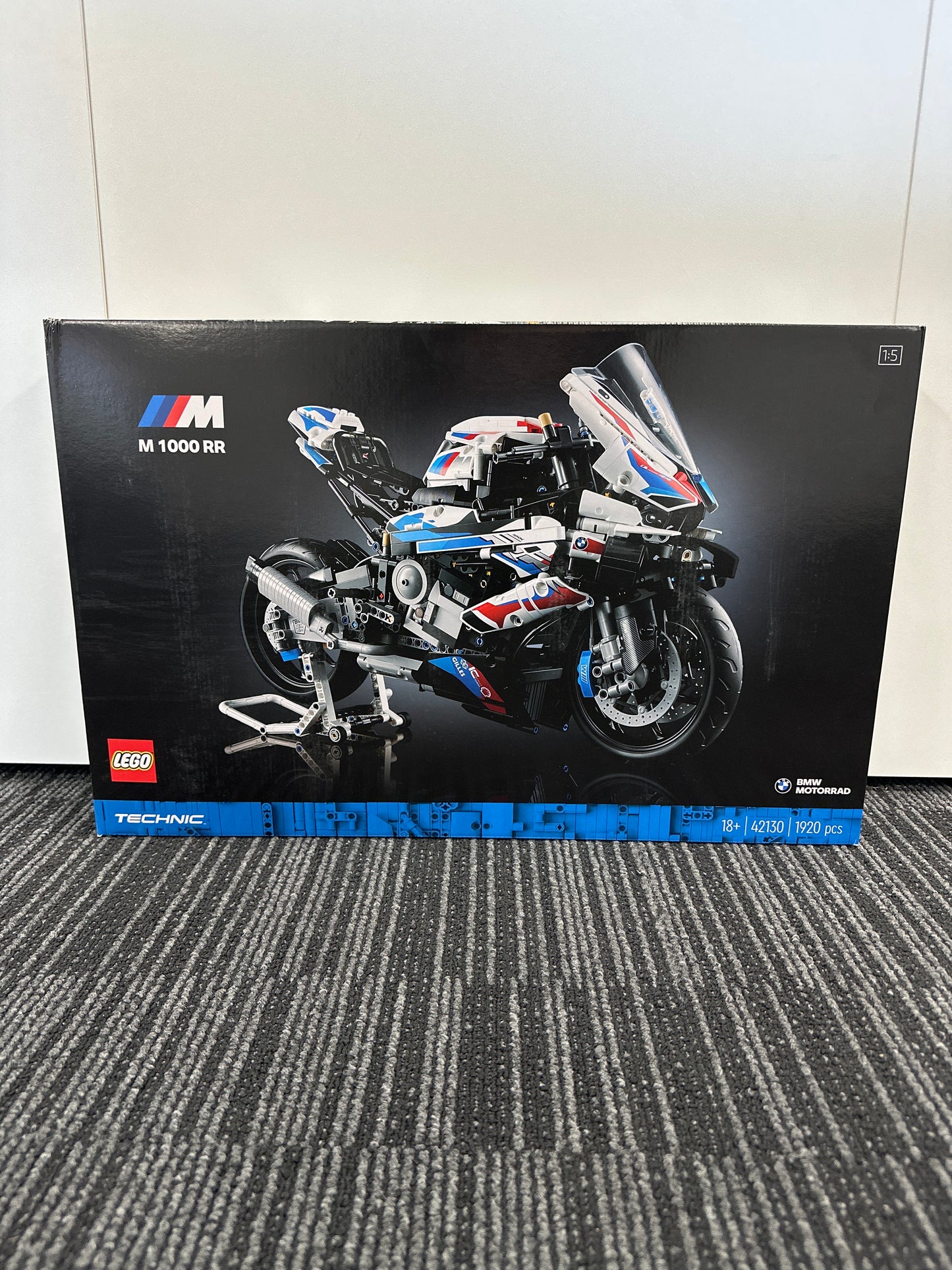 Lego Technic. BMW M 1000 RR. 42130