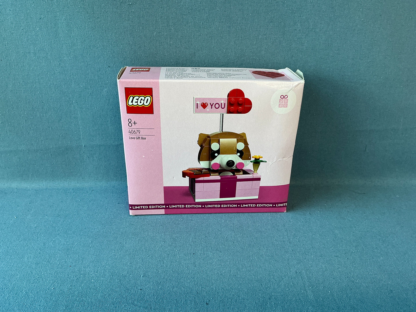 LEGO Exclusive. Love Gift Box. 40679