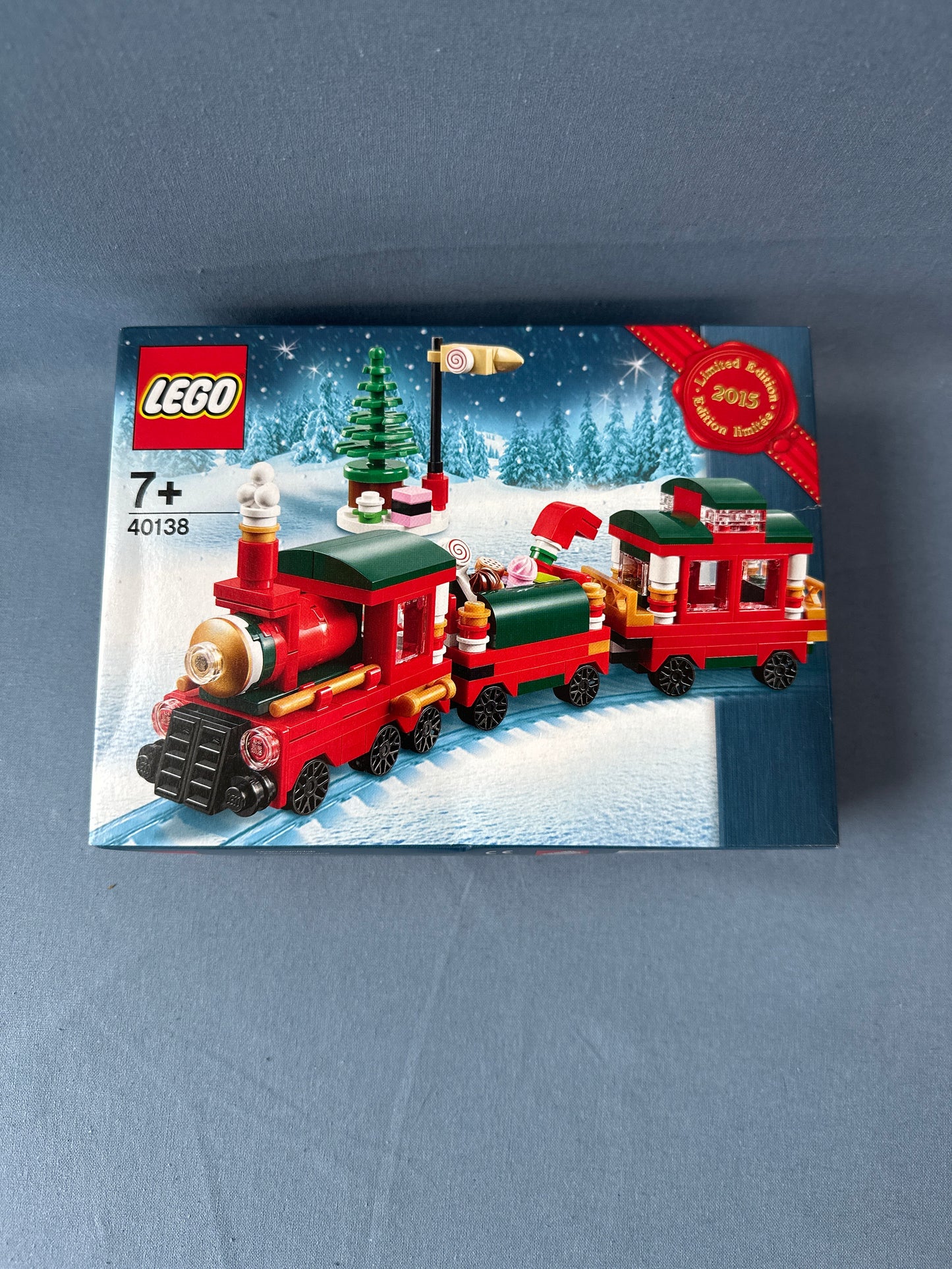 Lego Christmas. Christmas Train - Limited edition 2015 Holiday set. 40138