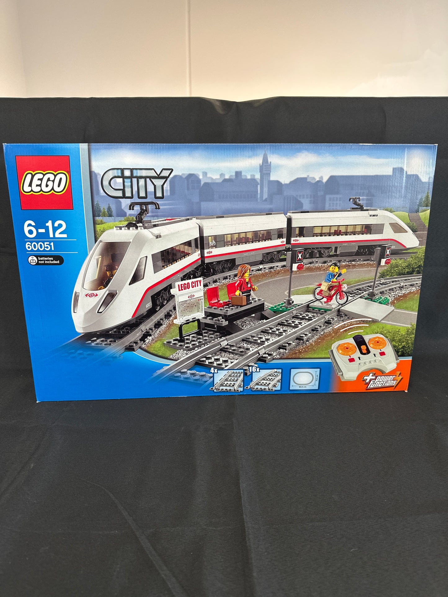 High Speed Passenger Train. 60051. New