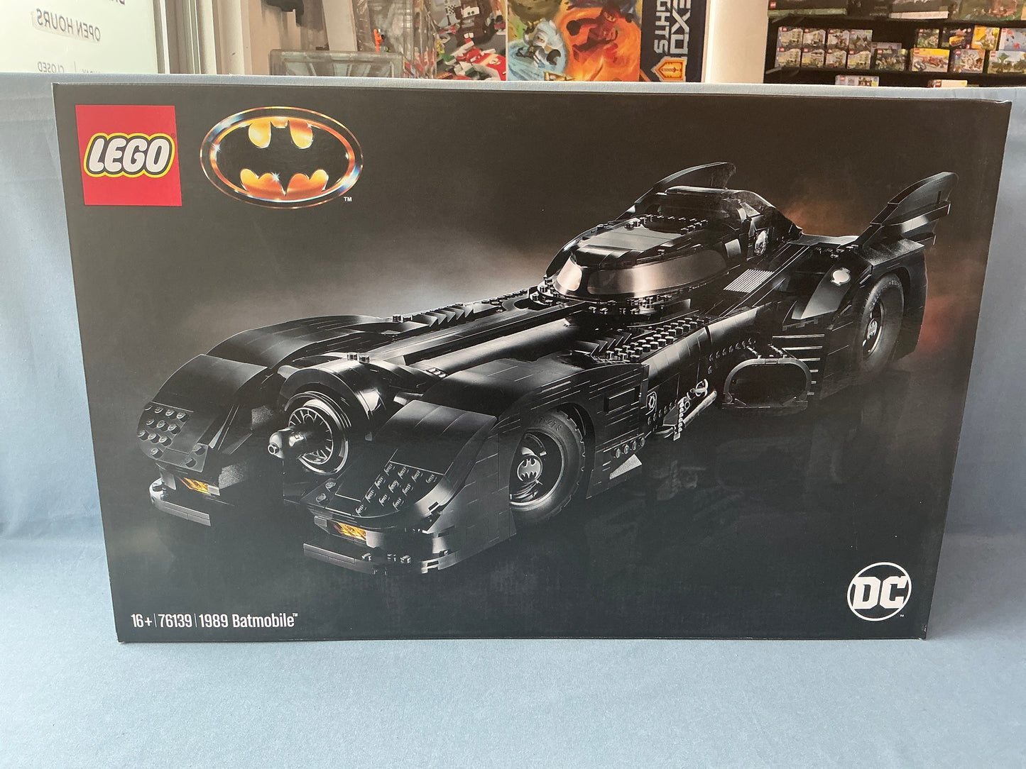 LEGO Batman. 1989 Batmobile. 76139