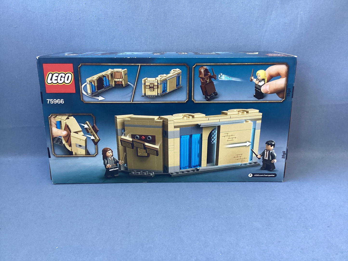 LEGO Harry Potter. Hogwarts Castle: Room of Requirement. 75966