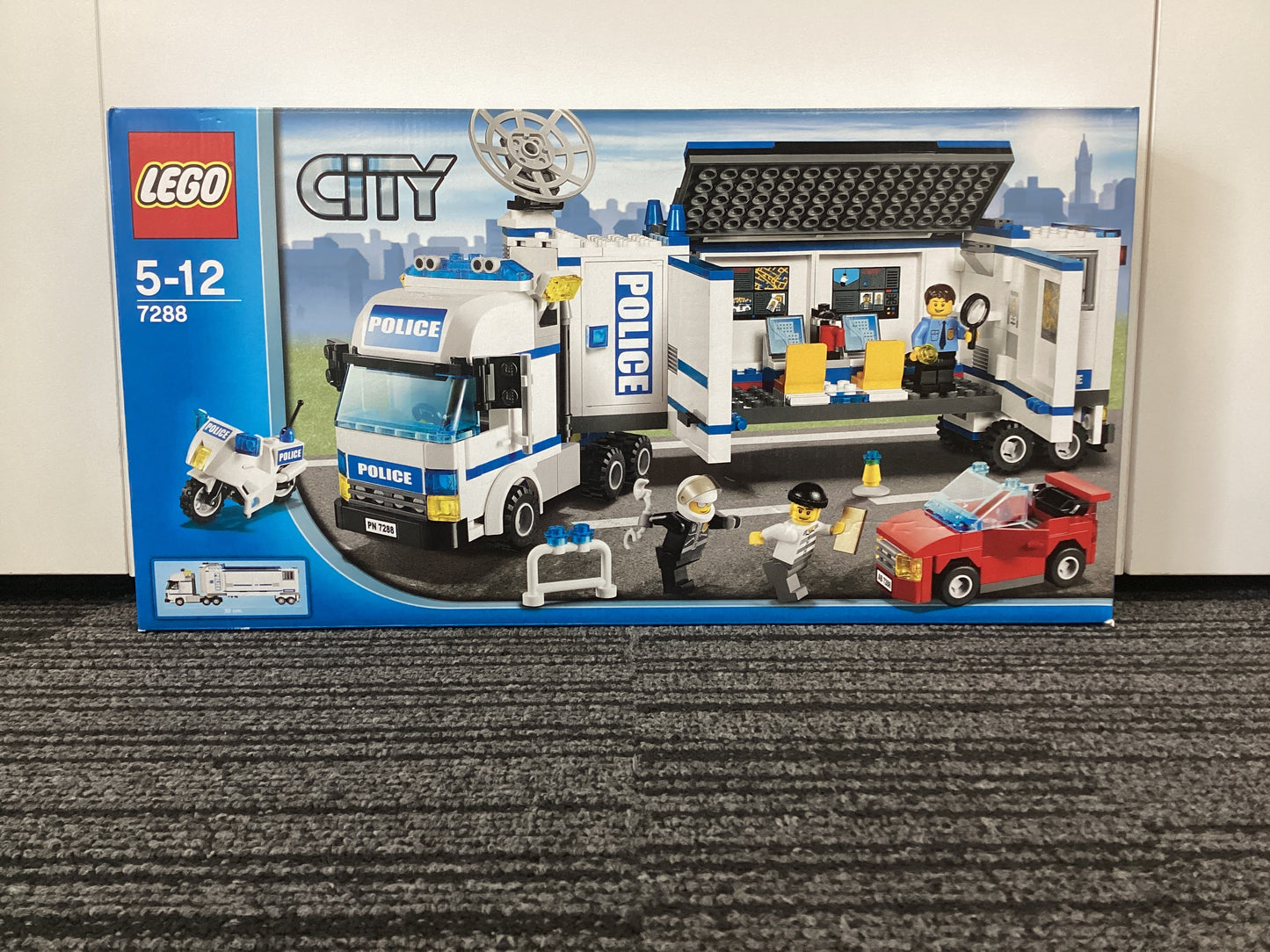 LEGO. City. Mobile Police Unit. 7288