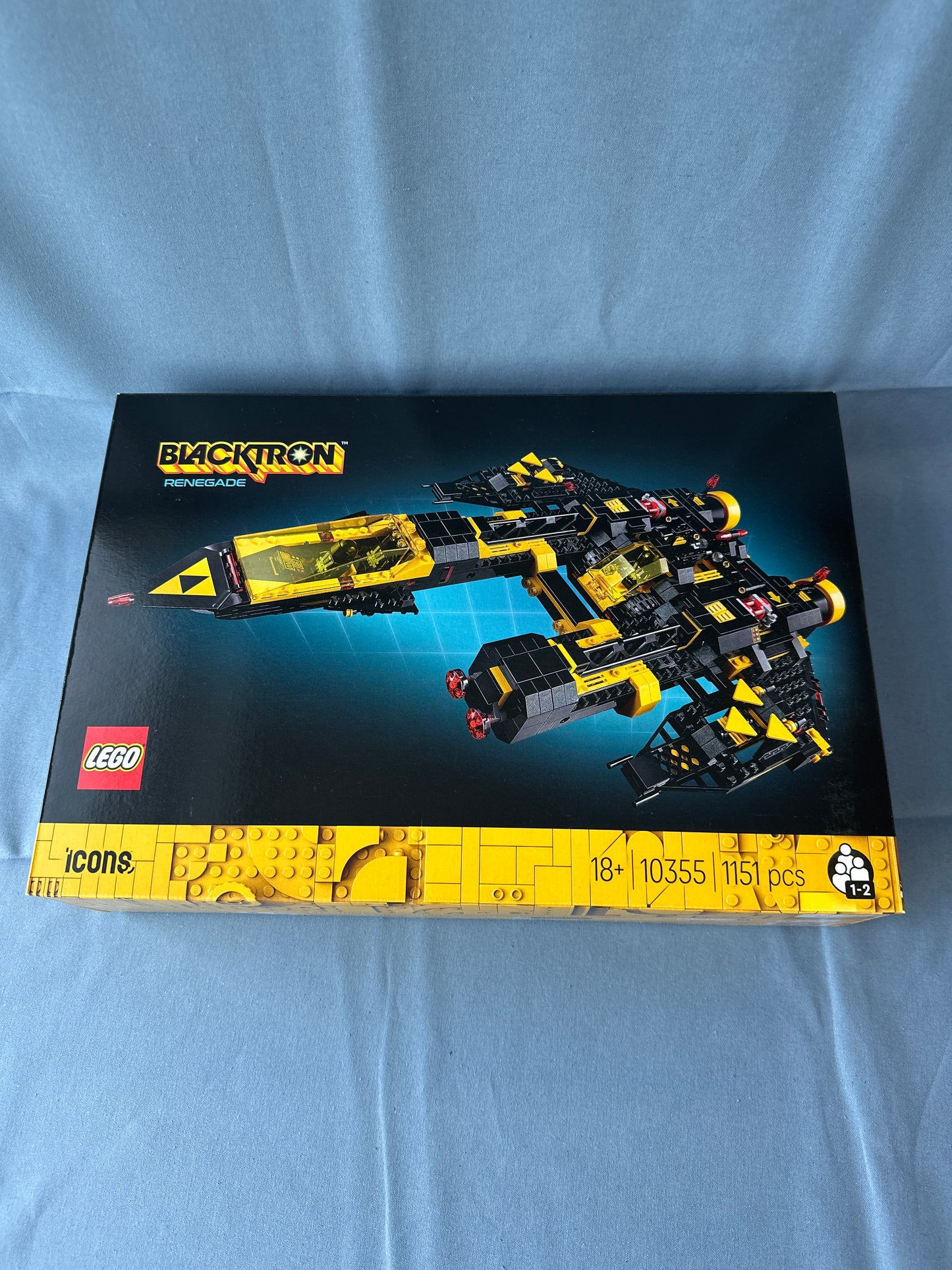 LEGO icons. Blacktron Renegade. 10355.