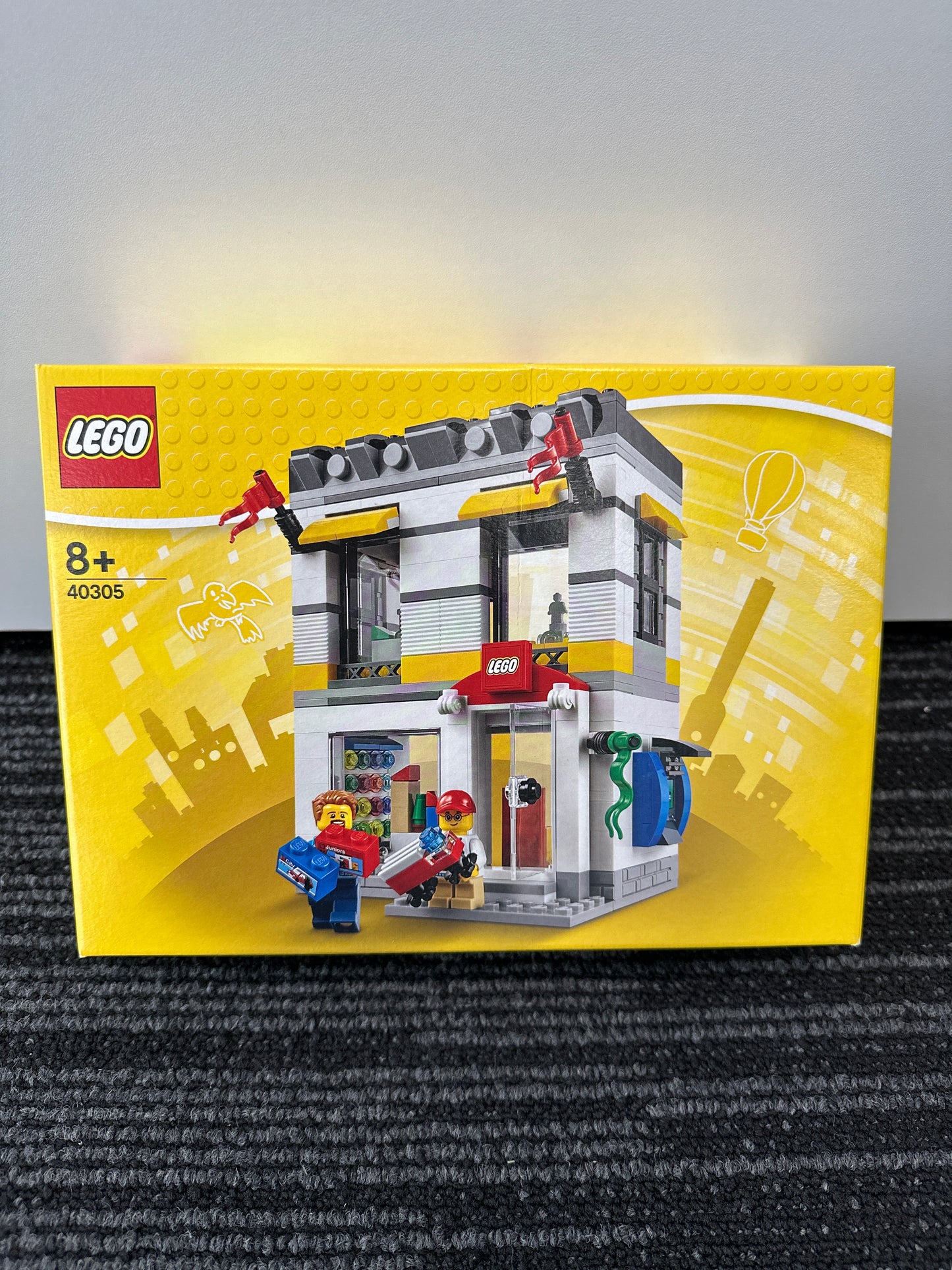 LEGO store. 40305. New