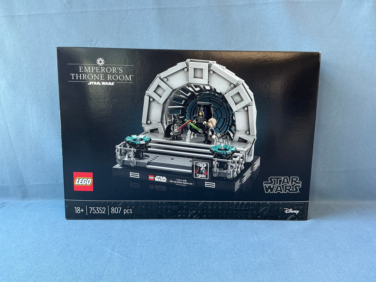 LEGO Star Wars. Emperor’s Throne Room Diorama. 75352